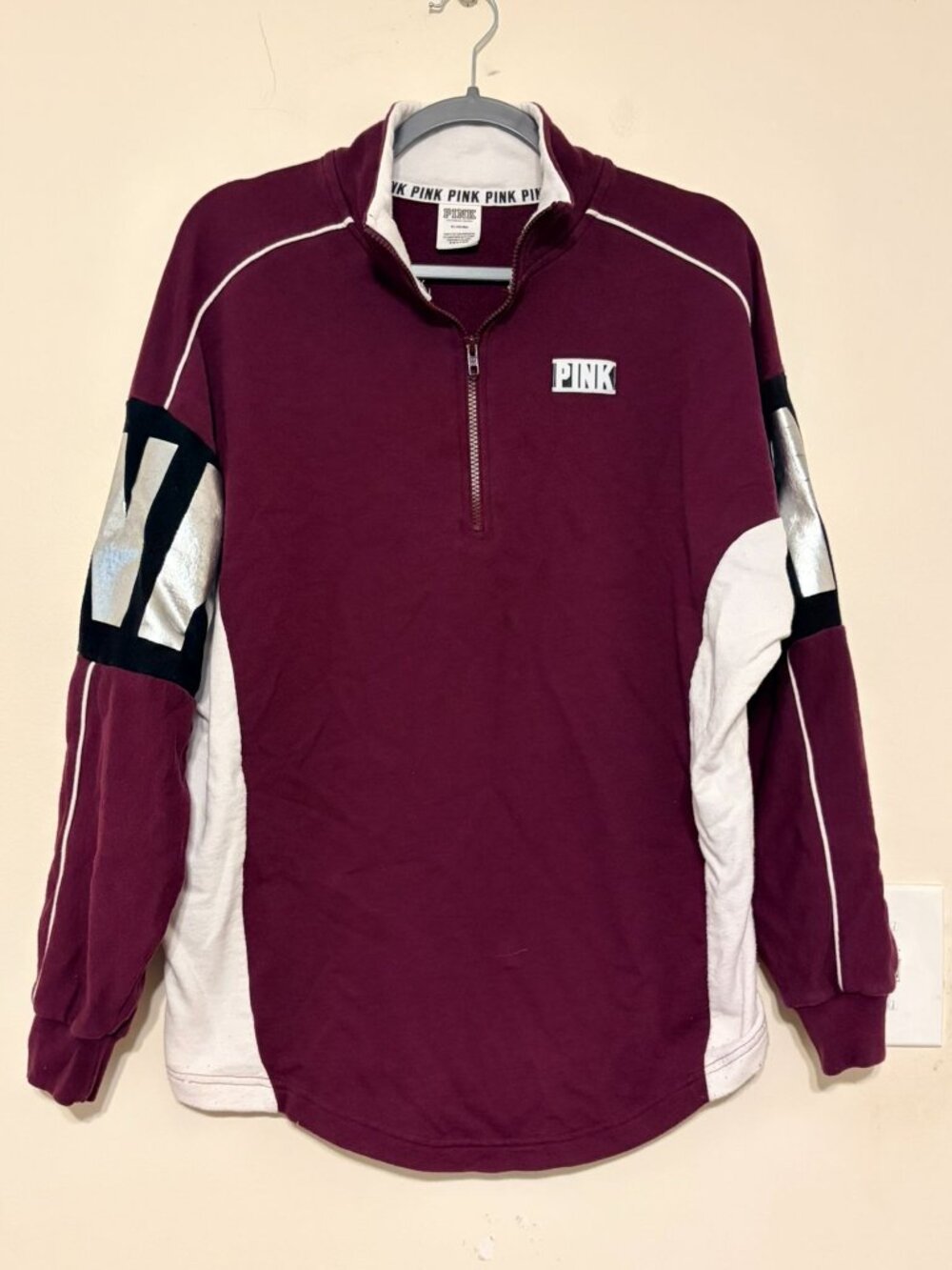 VS PINK Victoria's Secret Maroon/White Logo Quarter Zip Pullover Size Medium